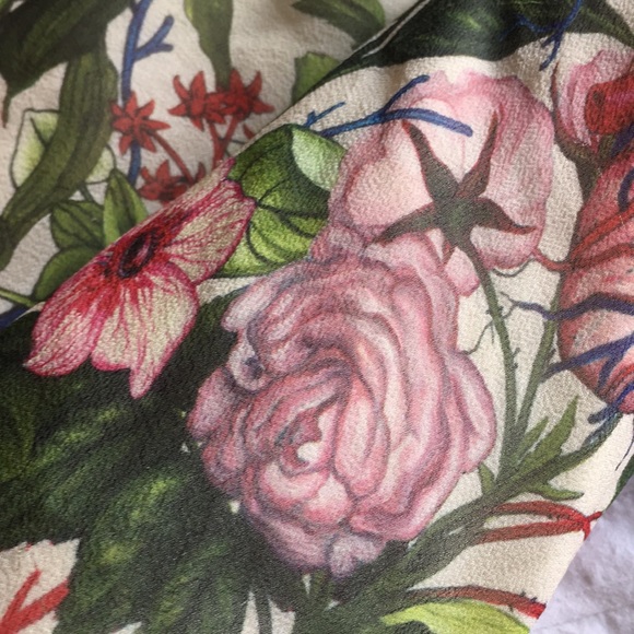 EVERYTHING MUST GO! Closing my posh soon - Picture 2 of 4